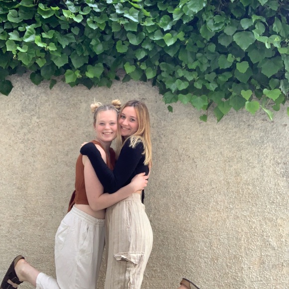 Meet your Posher, Bryn - Picture 2 of 4